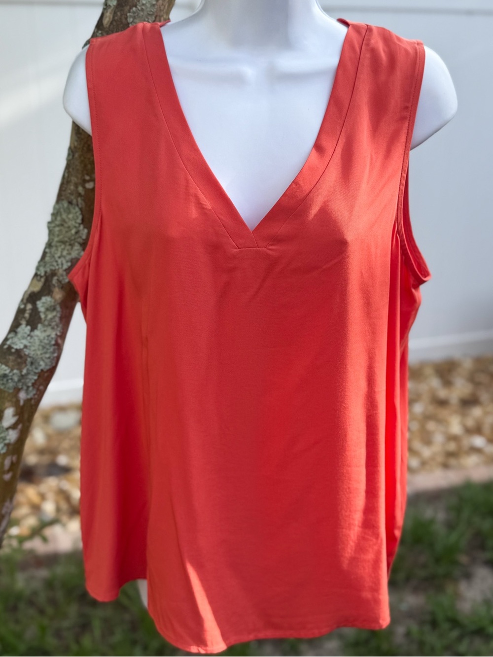 Attitudes by Renee Coral Sleeveless Blouse Women Small V Neck NWT